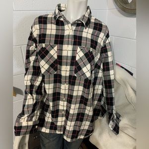 Plaid woman’s long sleeve shirt size 2XL